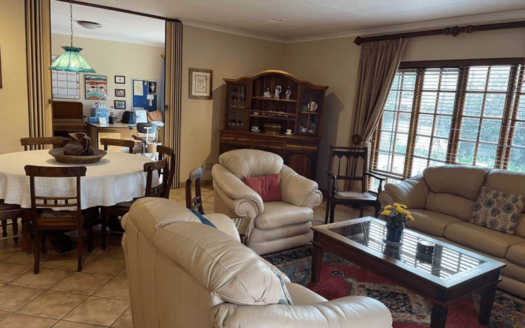 6 Bed House in Secunda